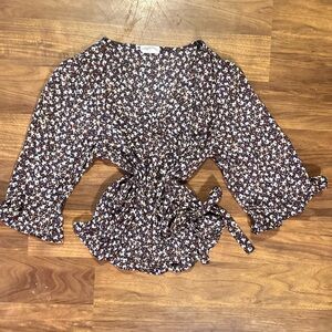 Floral Blouse in Brown and white - wrap side